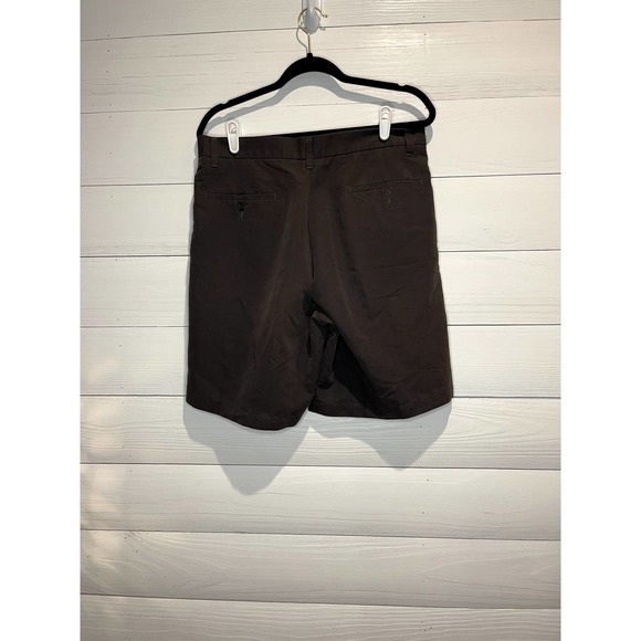 Dockers Gray Premium Golf Shorts, Mens Size 34 - Picture 2 of 4